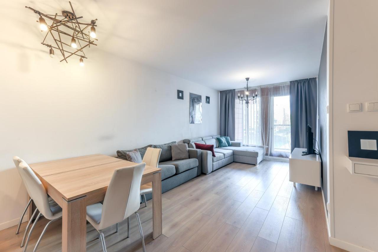 Apartmate Spacious Apartment With Balcony Oldtown For 6 People Gdańsk Kültér fotó